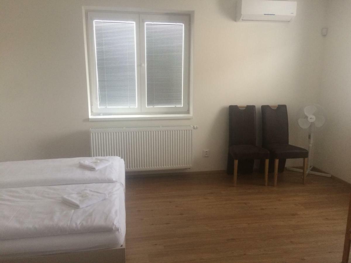 Matyas Apartment *
